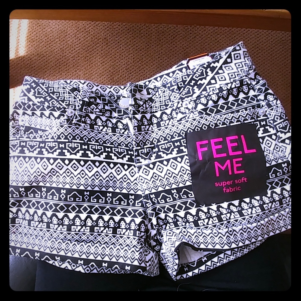NWT Aztec as 9 shorts
